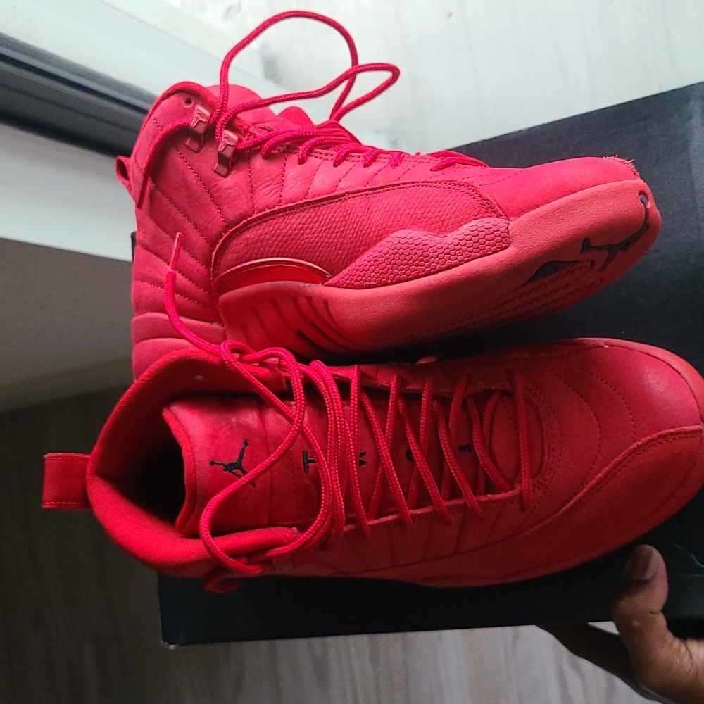 Red jordan